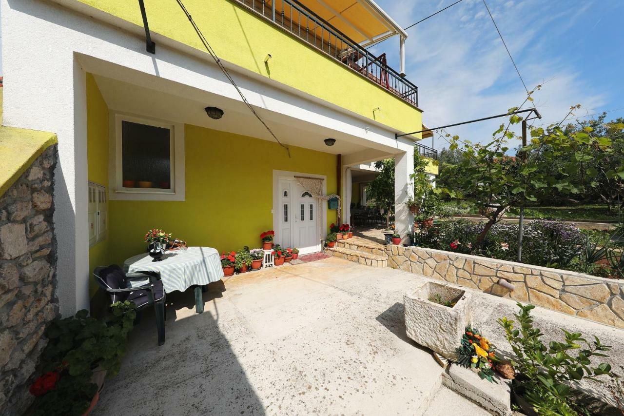 Senkini Dvori Apartamento Sutomiscica Exterior foto